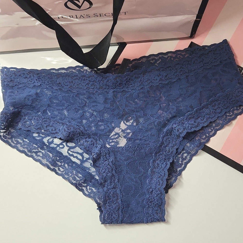 Victoria's Secret The Lacie Hiphugger Panties size small